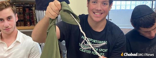Hand-Tied Tzitzit From Students Bring Protection and Strength to IDF Soldiers